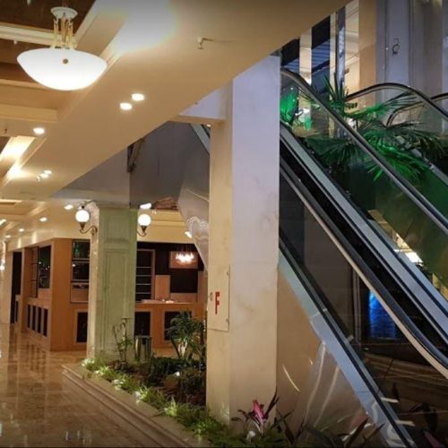 مجتمع تجاری کوئین سنتر